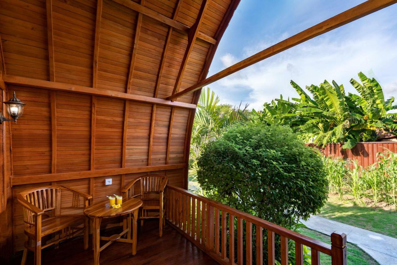 The Soggol Lembongan Hotell Exteriör bild